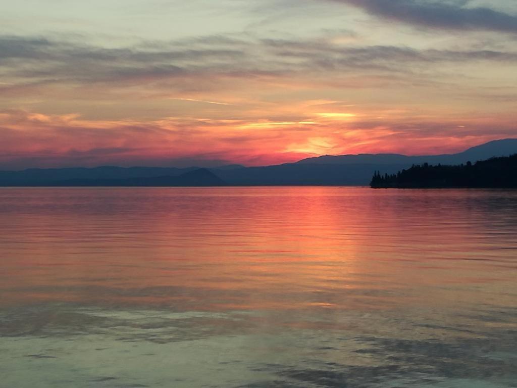דירות Garda Lake מראה חיצוני תמונה